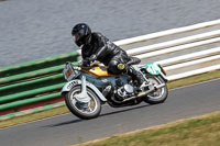 Vintage-motorcycle-club;eventdigitalimages;mallory-park;mallory-park-trackday-photographs;no-limits-trackdays;peter-wileman-photography;trackday-digital-images;trackday-photos;vmcc-festival-1000-bikes-photographs