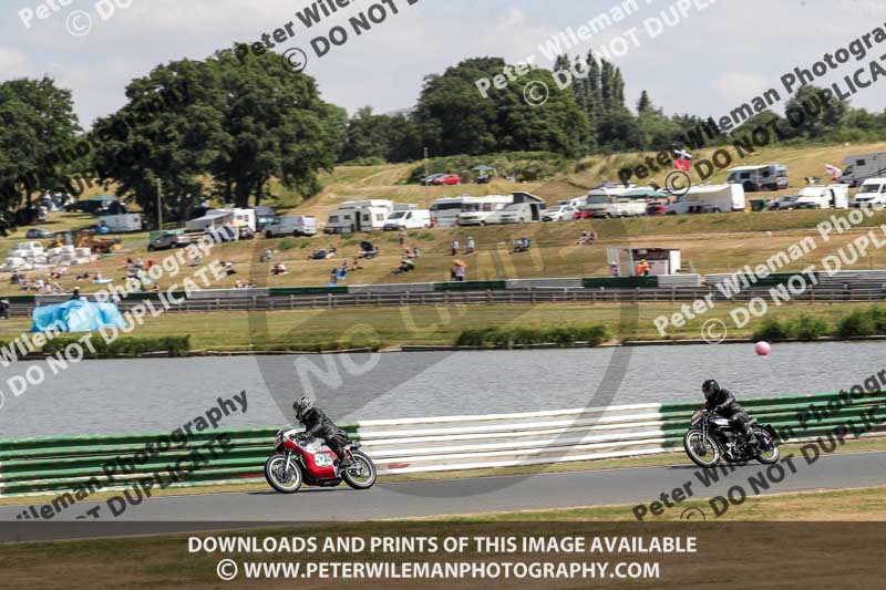 Vintage motorcycle club;eventdigitalimages;mallory park;mallory park trackday photographs;no limits trackdays;peter wileman photography;trackday digital images;trackday photos;vmcc festival 1000 bikes photographs