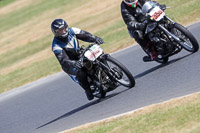 Vintage-motorcycle-club;eventdigitalimages;mallory-park;mallory-park-trackday-photographs;no-limits-trackdays;peter-wileman-photography;trackday-digital-images;trackday-photos;vmcc-festival-1000-bikes-photographs