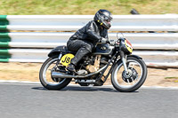 Vintage-motorcycle-club;eventdigitalimages;mallory-park;mallory-park-trackday-photographs;no-limits-trackdays;peter-wileman-photography;trackday-digital-images;trackday-photos;vmcc-festival-1000-bikes-photographs