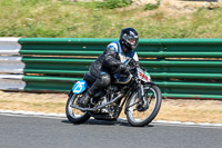 Vintage-motorcycle-club;eventdigitalimages;mallory-park;mallory-park-trackday-photographs;no-limits-trackdays;peter-wileman-photography;trackday-digital-images;trackday-photos;vmcc-festival-1000-bikes-photographs