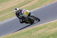 Vintage-motorcycle-club;eventdigitalimages;mallory-park;mallory-park-trackday-photographs;no-limits-trackdays;peter-wileman-photography;trackday-digital-images;trackday-photos;vmcc-festival-1000-bikes-photographs