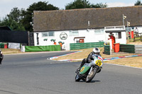 Vintage-motorcycle-club;eventdigitalimages;mallory-park;mallory-park-trackday-photographs;no-limits-trackdays;peter-wileman-photography;trackday-digital-images;trackday-photos;vmcc-festival-1000-bikes-photographs