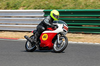 Vintage-motorcycle-club;eventdigitalimages;mallory-park;mallory-park-trackday-photographs;no-limits-trackdays;peter-wileman-photography;trackday-digital-images;trackday-photos;vmcc-festival-1000-bikes-photographs
