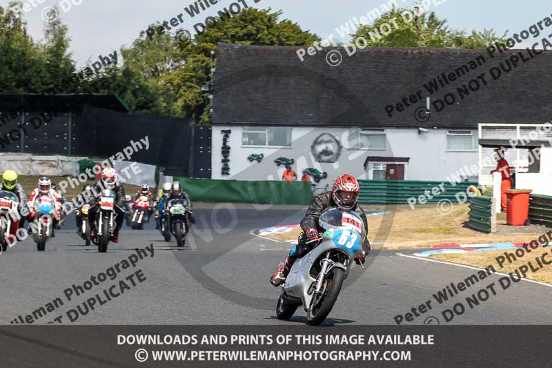 Vintage motorcycle club;eventdigitalimages;mallory park;mallory park trackday photographs;no limits trackdays;peter wileman photography;trackday digital images;trackday photos;vmcc festival 1000 bikes photographs