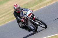 Vintage-motorcycle-club;eventdigitalimages;mallory-park;mallory-park-trackday-photographs;no-limits-trackdays;peter-wileman-photography;trackday-digital-images;trackday-photos;vmcc-festival-1000-bikes-photographs