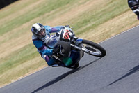 Vintage-motorcycle-club;eventdigitalimages;mallory-park;mallory-park-trackday-photographs;no-limits-trackdays;peter-wileman-photography;trackday-digital-images;trackday-photos;vmcc-festival-1000-bikes-photographs