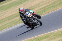 Vintage-motorcycle-club;eventdigitalimages;mallory-park;mallory-park-trackday-photographs;no-limits-trackdays;peter-wileman-photography;trackday-digital-images;trackday-photos;vmcc-festival-1000-bikes-photographs