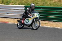 Vintage-motorcycle-club;eventdigitalimages;mallory-park;mallory-park-trackday-photographs;no-limits-trackdays;peter-wileman-photography;trackday-digital-images;trackday-photos;vmcc-festival-1000-bikes-photographs