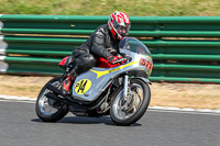 Vintage-motorcycle-club;eventdigitalimages;mallory-park;mallory-park-trackday-photographs;no-limits-trackdays;peter-wileman-photography;trackday-digital-images;trackday-photos;vmcc-festival-1000-bikes-photographs