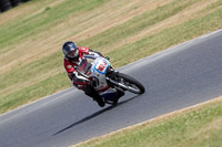Vintage-motorcycle-club;eventdigitalimages;mallory-park;mallory-park-trackday-photographs;no-limits-trackdays;peter-wileman-photography;trackday-digital-images;trackday-photos;vmcc-festival-1000-bikes-photographs