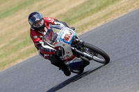 Vintage-motorcycle-club;eventdigitalimages;mallory-park;mallory-park-trackday-photographs;no-limits-trackdays;peter-wileman-photography;trackday-digital-images;trackday-photos;vmcc-festival-1000-bikes-photographs
