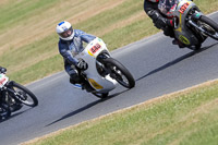 Vintage-motorcycle-club;eventdigitalimages;mallory-park;mallory-park-trackday-photographs;no-limits-trackdays;peter-wileman-photography;trackday-digital-images;trackday-photos;vmcc-festival-1000-bikes-photographs