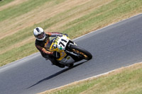 Vintage-motorcycle-club;eventdigitalimages;mallory-park;mallory-park-trackday-photographs;no-limits-trackdays;peter-wileman-photography;trackday-digital-images;trackday-photos;vmcc-festival-1000-bikes-photographs