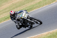 Vintage-motorcycle-club;eventdigitalimages;mallory-park;mallory-park-trackday-photographs;no-limits-trackdays;peter-wileman-photography;trackday-digital-images;trackday-photos;vmcc-festival-1000-bikes-photographs