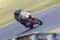 Vintage-motorcycle-club;eventdigitalimages;mallory-park;mallory-park-trackday-photographs;no-limits-trackdays;peter-wileman-photography;trackday-digital-images;trackday-photos;vmcc-festival-1000-bikes-photographs