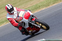 Vintage-motorcycle-club;eventdigitalimages;mallory-park;mallory-park-trackday-photographs;no-limits-trackdays;peter-wileman-photography;trackday-digital-images;trackday-photos;vmcc-festival-1000-bikes-photographs