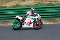 Vintage-motorcycle-club;eventdigitalimages;mallory-park;mallory-park-trackday-photographs;no-limits-trackdays;peter-wileman-photography;trackday-digital-images;trackday-photos;vmcc-festival-1000-bikes-photographs