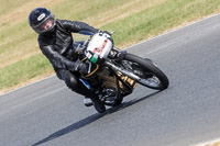 Vintage-motorcycle-club;eventdigitalimages;mallory-park;mallory-park-trackday-photographs;no-limits-trackdays;peter-wileman-photography;trackday-digital-images;trackday-photos;vmcc-festival-1000-bikes-photographs