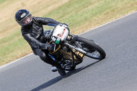 Vintage-motorcycle-club;eventdigitalimages;mallory-park;mallory-park-trackday-photographs;no-limits-trackdays;peter-wileman-photography;trackday-digital-images;trackday-photos;vmcc-festival-1000-bikes-photographs