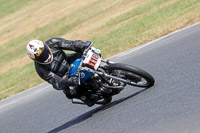 Vintage-motorcycle-club;eventdigitalimages;mallory-park;mallory-park-trackday-photographs;no-limits-trackdays;peter-wileman-photography;trackday-digital-images;trackday-photos;vmcc-festival-1000-bikes-photographs