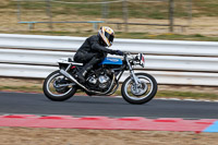 Vintage-motorcycle-club;eventdigitalimages;mallory-park;mallory-park-trackday-photographs;no-limits-trackdays;peter-wileman-photography;trackday-digital-images;trackday-photos;vmcc-festival-1000-bikes-photographs
