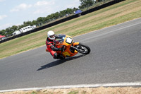 Vintage-motorcycle-club;eventdigitalimages;mallory-park;mallory-park-trackday-photographs;no-limits-trackdays;peter-wileman-photography;trackday-digital-images;trackday-photos;vmcc-festival-1000-bikes-photographs