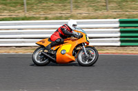 Vintage-motorcycle-club;eventdigitalimages;mallory-park;mallory-park-trackday-photographs;no-limits-trackdays;peter-wileman-photography;trackday-digital-images;trackday-photos;vmcc-festival-1000-bikes-photographs
