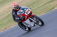 Vintage-motorcycle-club;eventdigitalimages;mallory-park;mallory-park-trackday-photographs;no-limits-trackdays;peter-wileman-photography;trackday-digital-images;trackday-photos;vmcc-festival-1000-bikes-photographs