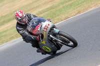 Vintage-motorcycle-club;eventdigitalimages;mallory-park;mallory-park-trackday-photographs;no-limits-trackdays;peter-wileman-photography;trackday-digital-images;trackday-photos;vmcc-festival-1000-bikes-photographs