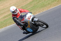 Vintage-motorcycle-club;eventdigitalimages;mallory-park;mallory-park-trackday-photographs;no-limits-trackdays;peter-wileman-photography;trackday-digital-images;trackday-photos;vmcc-festival-1000-bikes-photographs