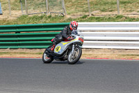 Vintage-motorcycle-club;eventdigitalimages;mallory-park;mallory-park-trackday-photographs;no-limits-trackdays;peter-wileman-photography;trackday-digital-images;trackday-photos;vmcc-festival-1000-bikes-photographs