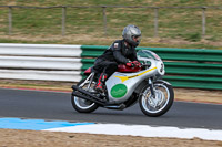 Vintage-motorcycle-club;eventdigitalimages;mallory-park;mallory-park-trackday-photographs;no-limits-trackdays;peter-wileman-photography;trackday-digital-images;trackday-photos;vmcc-festival-1000-bikes-photographs
