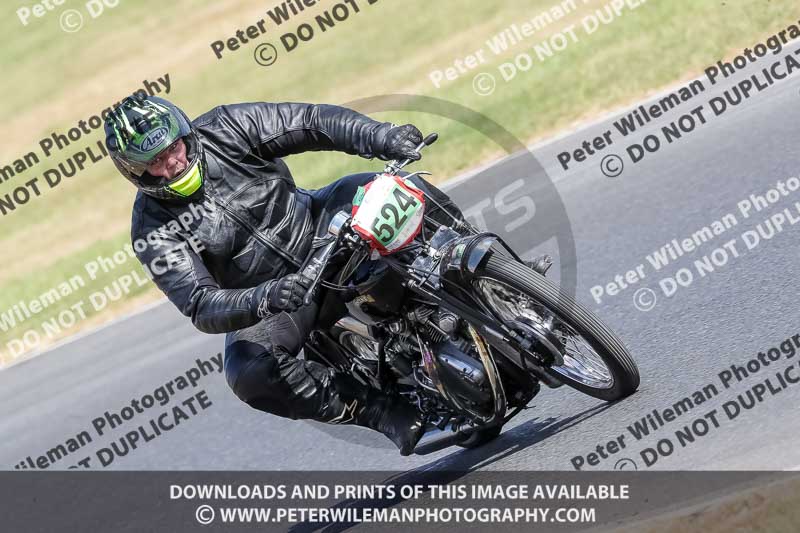 Vintage motorcycle club;eventdigitalimages;mallory park;mallory park trackday photographs;no limits trackdays;peter wileman photography;trackday digital images;trackday photos;vmcc festival 1000 bikes photographs