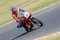 Vintage-motorcycle-club;eventdigitalimages;mallory-park;mallory-park-trackday-photographs;no-limits-trackdays;peter-wileman-photography;trackday-digital-images;trackday-photos;vmcc-festival-1000-bikes-photographs