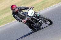 Vintage-motorcycle-club;eventdigitalimages;mallory-park;mallory-park-trackday-photographs;no-limits-trackdays;peter-wileman-photography;trackday-digital-images;trackday-photos;vmcc-festival-1000-bikes-photographs
