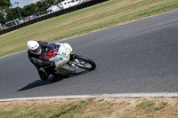 Vintage-motorcycle-club;eventdigitalimages;mallory-park;mallory-park-trackday-photographs;no-limits-trackdays;peter-wileman-photography;trackday-digital-images;trackday-photos;vmcc-festival-1000-bikes-photographs