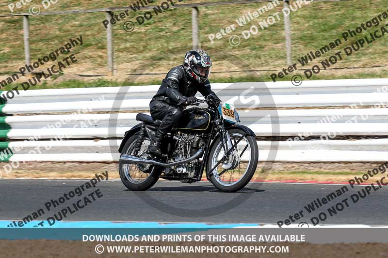 Vintage motorcycle club;eventdigitalimages;mallory park;mallory park trackday photographs;no limits trackdays;peter wileman photography;trackday digital images;trackday photos;vmcc festival 1000 bikes photographs