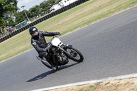 Vintage-motorcycle-club;eventdigitalimages;mallory-park;mallory-park-trackday-photographs;no-limits-trackdays;peter-wileman-photography;trackday-digital-images;trackday-photos;vmcc-festival-1000-bikes-photographs