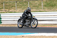 Vintage-motorcycle-club;eventdigitalimages;mallory-park;mallory-park-trackday-photographs;no-limits-trackdays;peter-wileman-photography;trackday-digital-images;trackday-photos;vmcc-festival-1000-bikes-photographs