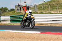 Vintage-motorcycle-club;eventdigitalimages;mallory-park;mallory-park-trackday-photographs;no-limits-trackdays;peter-wileman-photography;trackday-digital-images;trackday-photos;vmcc-festival-1000-bikes-photographs
