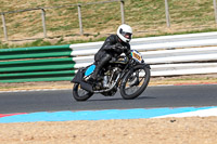 Vintage-motorcycle-club;eventdigitalimages;mallory-park;mallory-park-trackday-photographs;no-limits-trackdays;peter-wileman-photography;trackday-digital-images;trackday-photos;vmcc-festival-1000-bikes-photographs