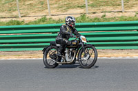 Vintage-motorcycle-club;eventdigitalimages;mallory-park;mallory-park-trackday-photographs;no-limits-trackdays;peter-wileman-photography;trackday-digital-images;trackday-photos;vmcc-festival-1000-bikes-photographs