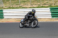 Vintage-motorcycle-club;eventdigitalimages;mallory-park;mallory-park-trackday-photographs;no-limits-trackdays;peter-wileman-photography;trackday-digital-images;trackday-photos;vmcc-festival-1000-bikes-photographs