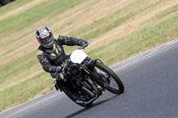 Vintage-motorcycle-club;eventdigitalimages;mallory-park;mallory-park-trackday-photographs;no-limits-trackdays;peter-wileman-photography;trackday-digital-images;trackday-photos;vmcc-festival-1000-bikes-photographs