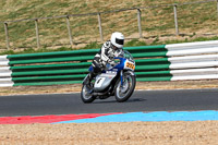 Vintage-motorcycle-club;eventdigitalimages;mallory-park;mallory-park-trackday-photographs;no-limits-trackdays;peter-wileman-photography;trackday-digital-images;trackday-photos;vmcc-festival-1000-bikes-photographs