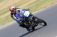 Vintage-motorcycle-club;eventdigitalimages;mallory-park;mallory-park-trackday-photographs;no-limits-trackdays;peter-wileman-photography;trackday-digital-images;trackday-photos;vmcc-festival-1000-bikes-photographs