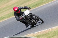 Vintage-motorcycle-club;eventdigitalimages;mallory-park;mallory-park-trackday-photographs;no-limits-trackdays;peter-wileman-photography;trackday-digital-images;trackday-photos;vmcc-festival-1000-bikes-photographs