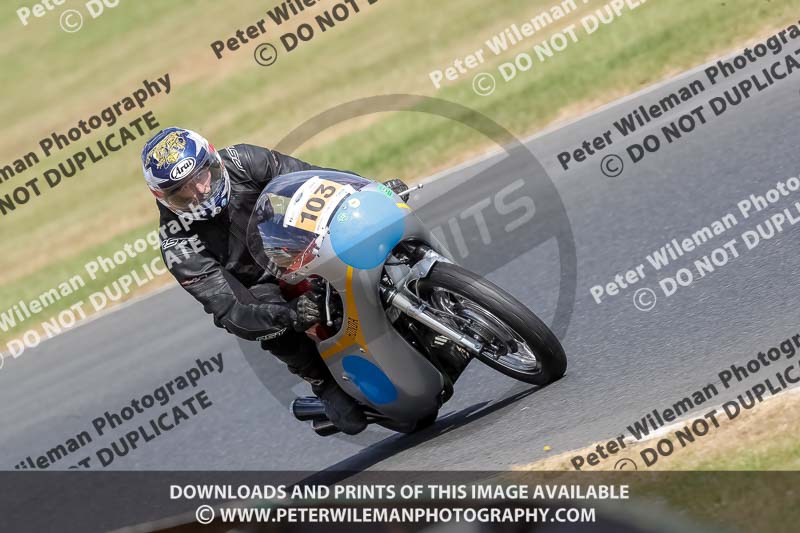 Vintage motorcycle club;eventdigitalimages;mallory park;mallory park trackday photographs;no limits trackdays;peter wileman photography;trackday digital images;trackday photos;vmcc festival 1000 bikes photographs
