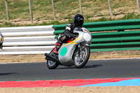 Vintage-motorcycle-club;eventdigitalimages;mallory-park;mallory-park-trackday-photographs;no-limits-trackdays;peter-wileman-photography;trackday-digital-images;trackday-photos;vmcc-festival-1000-bikes-photographs